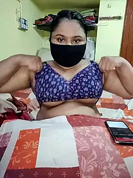 Snapshot of shaik35f chatting on June 3, 2026, 7:30 pm shaik35f online show from June 3, 2026, 7:30 pm