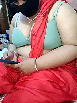 Snapshot of shaik35f chatting on June 18, 2026, 7:52 am shaik35f online show from June 18, 2026, 7:52 am