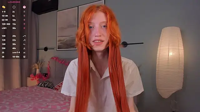 Snapshot of HaleyKoelling chatting on July 17, 2026, 9:52 pm HaleyKoelling online show from July 17, 2026, 9:52 pm