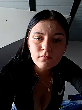 Snapshot of Yeras_ chatting on June 4, 2026, 6:14 pm Yeras online show from June 4, 2026, 6:14 pm