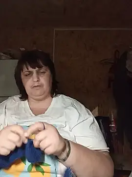 LisichkaOksana online show from July 8, 2026, 8:35 pm