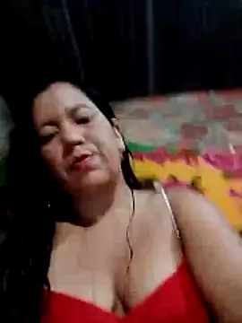 Snapshot of Valentina-Noir chatting on June 5, 2026, 3:24 am Valentina-Noir online show from June 5, 2026, 3:24 am