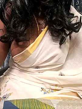 Snapshot of Tamil-ammukutty18 chatting on July 12, 2026, 10:23 pm Tamil-ammukutty18 online show from July 12, 2026, 10:23 pm