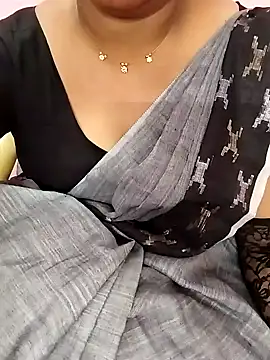 Snapshot of Tamil_Hot_Kulfi chatting on May 22, 2026, 4:41 am Tamil Hot Kulfi online show from May 22, 2026, 4:41 am