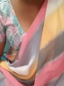 Snapshot of Tamil_Hot_Kulfi chatting on May 23, 2026, 6:01 pm Tamil Hot Kulfi online show from May 23, 2026, 6:01 pm