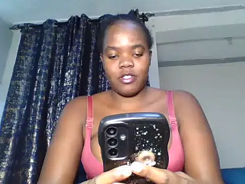 summerdivah online show from June 21, 2026, 1:24 pm