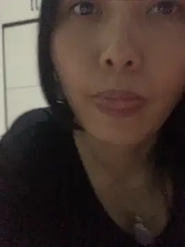 lylxili online show from May 26, 2026, 10:11 am