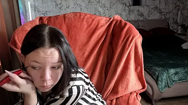Snapshot of Shirley_Hartt chatting on May 20, 2026, 4:07 am Shirley Hartt online show from May 20, 2026, 4:07 am