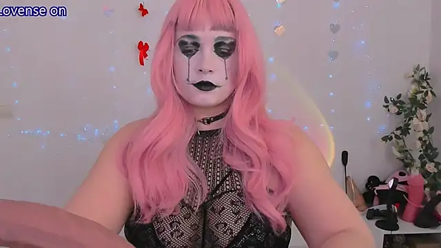 evilla brill  online show from May 31, 2026, 10:00 am