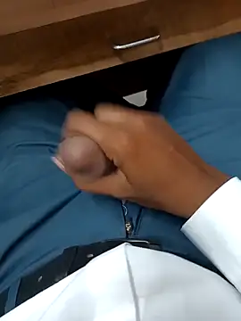 Snapshot of Playboygujrati chatting on September 20, 2025, 7:42 am Playboygujrati online show from September 20, 2025, 7:42 am