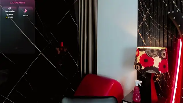 Nayara K online show from June 1, 2026, 7:26 pm