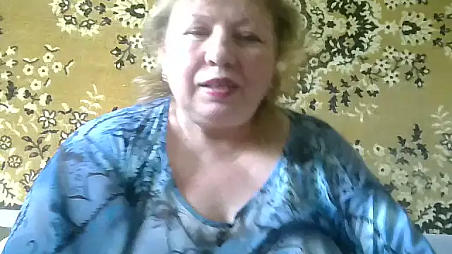 Snapshot of LediMelissa chatting on July 4, 2026, 9:15 am LediMelissa online show from July 4, 2026, 9:15 am
