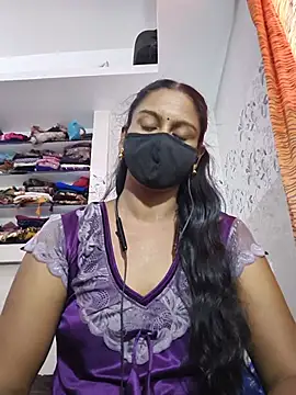 Snapshot of madhushree143 chatting on July 18, 2026, 5:44 am madhushree143 online show from July 18, 2026, 5:44 am