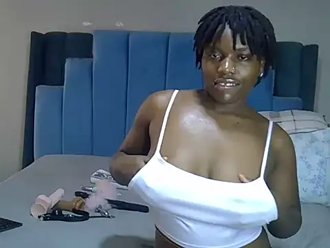 melanin moon online show from May 22, 2026, 12:33 pm