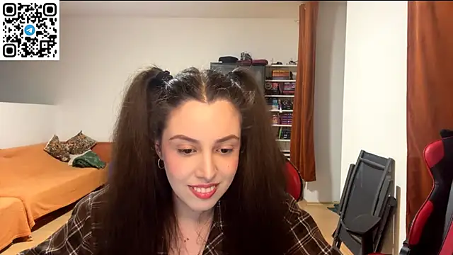 SweetFenomen67 online show from June 4, 2026, 7:09 pm