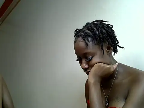 Pretty kitty48 online show from May 26, 2026, 1:23 am