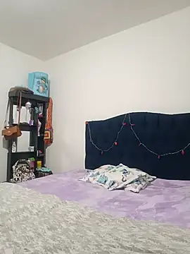 OliviaWilliamm online show from July 16, 2026, 12:27 am