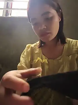 Snapshot of Emma-sin chatting on June 4, 2026, 1:22 am Emma-sin online show from June 4, 2026, 1:22 am