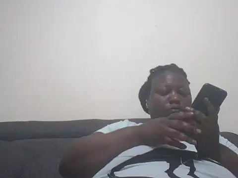Snapshot of fat_ebonyqueen chatting on May 30, 2026, 8:28 pm fat ebonyqueen online show from May 30, 2026, 8:28 pm