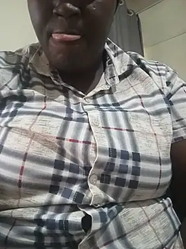 prettybabe02 online show from August 3, 2026, 5:28 am