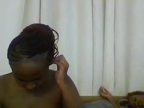Snapshot of Blonde_lexxy chatting on July 14, 2026, 12:24 am Blonde lexxy online show from July 14, 2026, 12:24 am