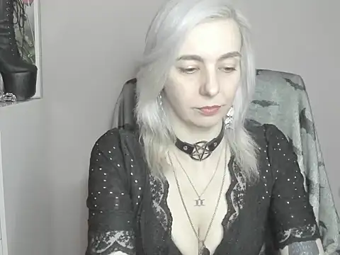 Snapshot of velvetanne chatting on July 16, 2026, 6:41 am velvetanne online show from July 16, 2026, 6:41 am