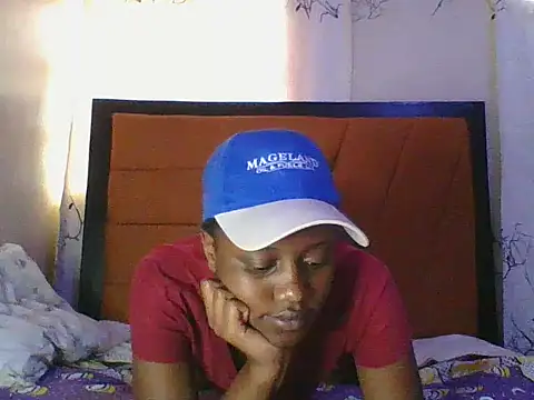 Snapshot of Ellaa_doll chatting on May 27, 2026, 12:35 pm Ellaa doll online show from May 27, 2026, 12:35 pm