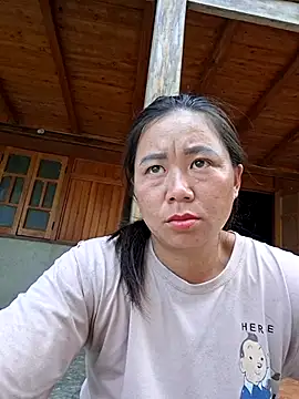 Mila 00 online show from July 23, 2026, 9:51 am