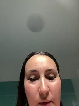 Snapshot of SweetTerrea chatting on June 21, 2026, 9:17 pm SweetTerrea online show from June 21, 2026, 9:17 pm