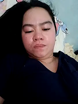 Snapshot of xyummytits69x chatting on May 20, 2026, 3:45 am xyummytits69x online show from May 20, 2026, 3:45 am