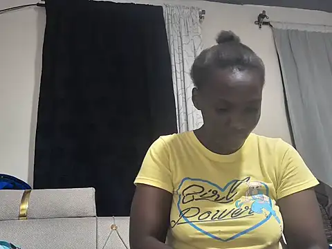 Snapshot of sexyleah25 chatting on July 5, 2026, 8:16 pm sexyleah25 online show from July 5, 2026, 8:16 pm