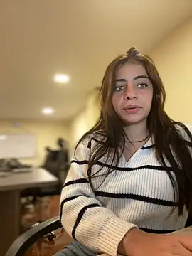 Snapshot of Hanna_Cruz_ chatting on July 11, 2026, 2:31 pm Hanna Cruz online show from July 11, 2026, 2:31 pm
