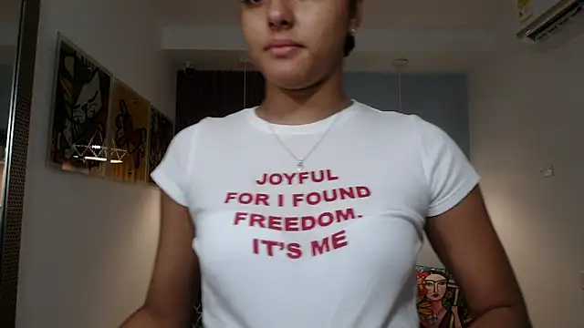 Snapshot of _Lucy_Grey_ chatting on May 28, 2026, 11:07 am Lucy Grey online show from May 28, 2026, 11:07 am