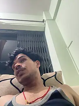 Snapshot of Bombay_boy chatting on June 26, 2026, 8:35 pm Bombay boy online show from June 26, 2026, 8:35 pm