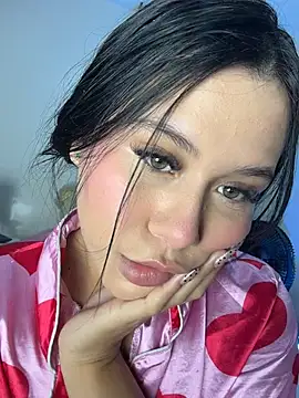 JuliettaSantori online show from June 28, 2026, 6:08 am
