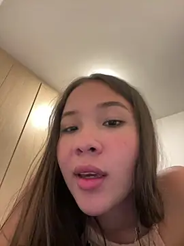 Snapshot of bellaroch chatting on May 28, 2026, 3:37 am bellaroch online show from May 28, 2026, 3:37 am