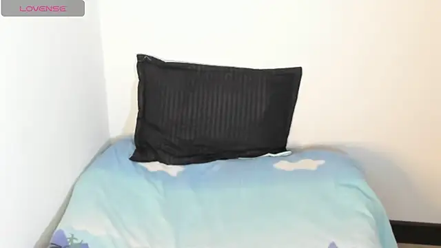 Snapshot of bellaroch chatting on July 7, 2026, 5:32 am bellaroch online show from July 7, 2026, 5:32 am
