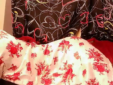 Snapshot of mesh_cutie chatting on May 28, 2026, 8:17 pm mesh cutie online show from May 28, 2026, 8:17 pm