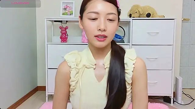 x-Ami-x online show from July 25, 2026, 2:31 am