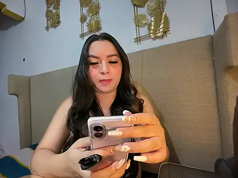 lustfull bella online show from July 10, 2026, 3:47 pm