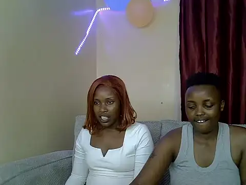 Snapshot of ebonyafriqueen1 chatting on May 25, 2026, 4:40 am ebonyafriqueen1 online show from May 25, 2026, 4:40 am