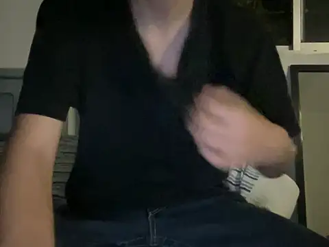 candyperfumeboy online show from May 26, 2026, 4:30 am
