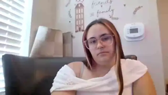 Snapshot of Midnight_Riott chatting on May 29, 2026, 12:41 am Midnight Riott online show from May 29, 2026, 12:41 am