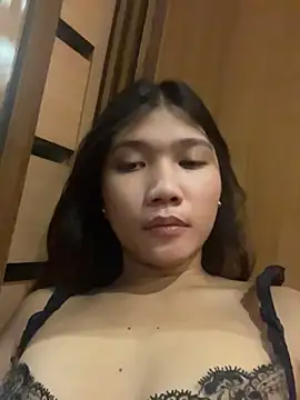 Snapshot of naughtygirl_lily chatting on July 10, 2026, 9:34 am naughtygirl lily online show from July 10, 2026, 9:34 am