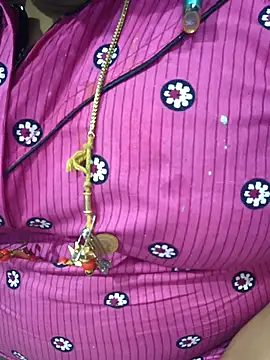 Snapshot of geetha431 chatting on July 13, 2026, 5:38 pm geetha431 online show from July 13, 2026, 5:38 pm