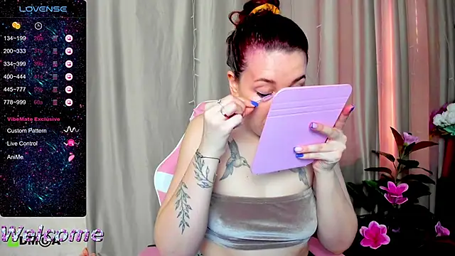 Arya Curves online show from June 5, 2026, 1:23 am