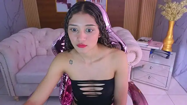 Snapshot of Karol1_s chatting on July 16, 2026, 3:12 am Karol1 s online show from July 16, 2026, 3:12 am