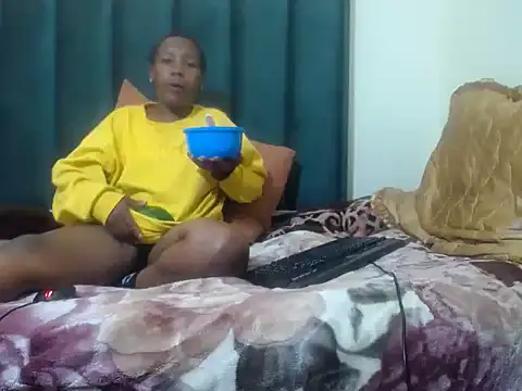 TypicalBaddiex online show from May 27, 2026, 12:07 am