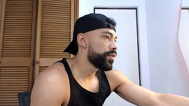 Snapshot of Blade_millerr chatting on May 26, 2026, 12:34 pm Blade millerr online show from May 26, 2026, 12:34 pm