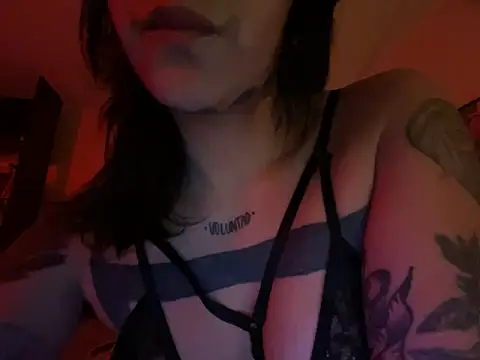 Snapshot of zoe_secrets chatting on May 24, 2026, 3:11 am zoe secrets online show from May 24, 2026, 3:11 am